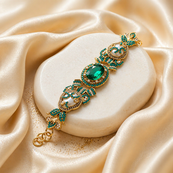 Emerald Enchant Bracelet