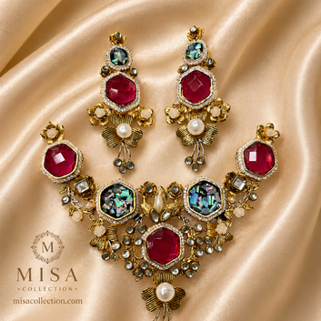 Crimson Noir Royale Necklace Set