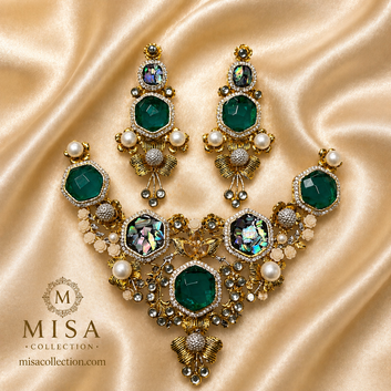 Emerald Noir Royale Necklace Set